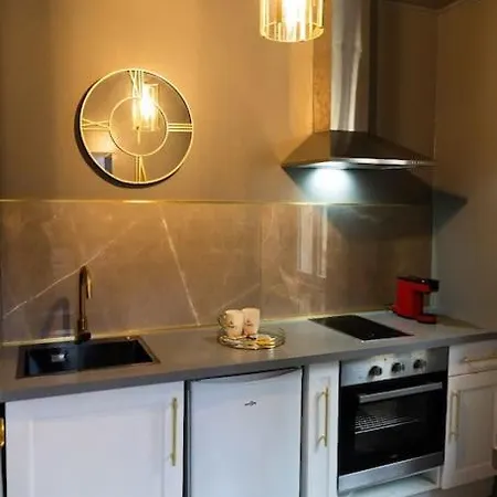 Reve D'or 3 Apartman *